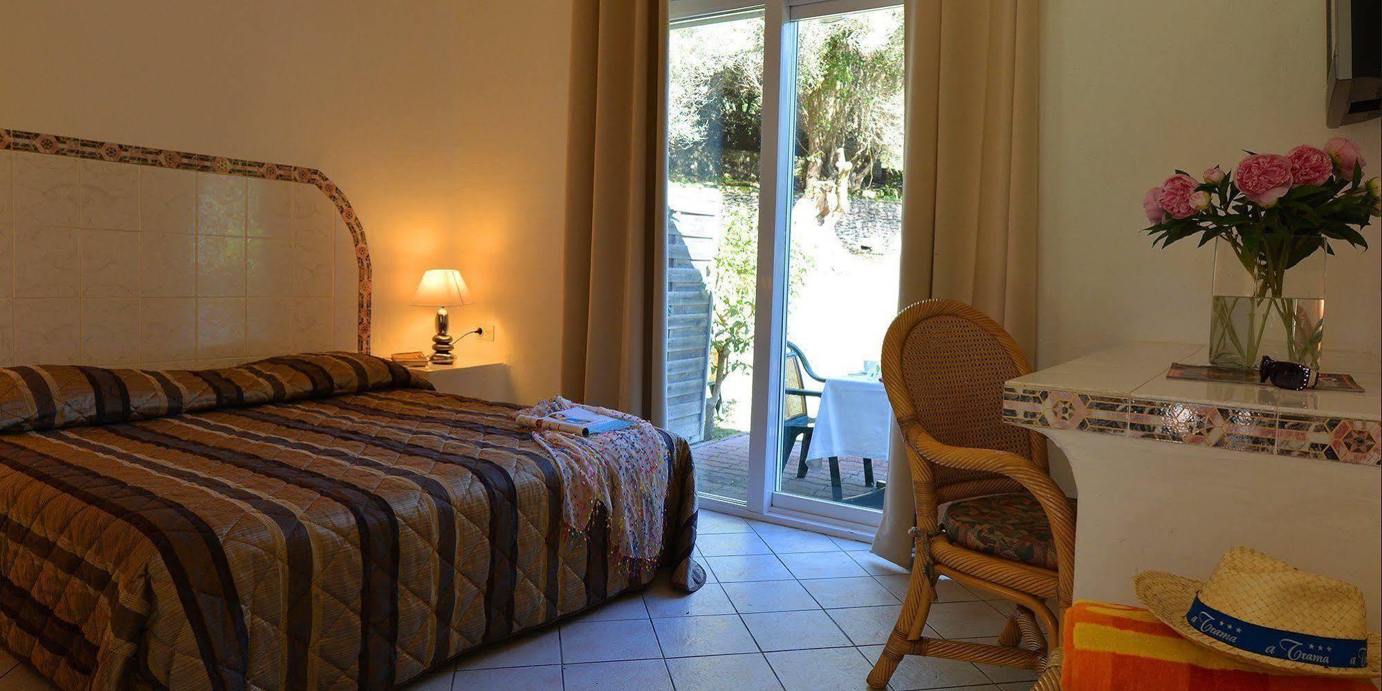 Residence Hoteliere A Trama Бонифачо Экстерьер фото
